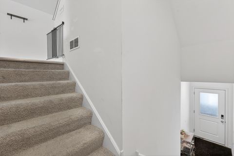 Tiny photo for 17 Grey Wolf Drive, Wheeling, IL 60090 (MLS # 12610882)