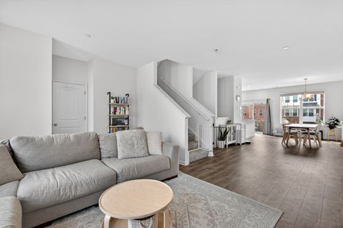 Tiny photo for 17 Grey Wolf Drive, Wheeling, IL 60090 (MLS # 12610882)
