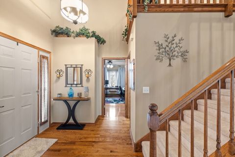 Tiny photo for 9302 Kimmel Court, Tinley Park, IL 60487 (MLS # 12520100)