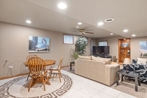 Tiny photo for 9302 Kimmel Court, Tinley Park, IL 60487 (MLS # 12520100)