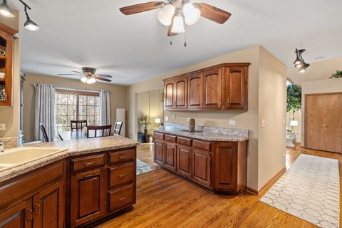 Tiny photo for 9302 Kimmel Court, Tinley Park, IL 60487 (MLS # 12520100)