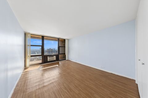 Tiny photo for 2605 S Indiana Avenue #2201, Chicago, IL 60616 (MLS # 12584740)