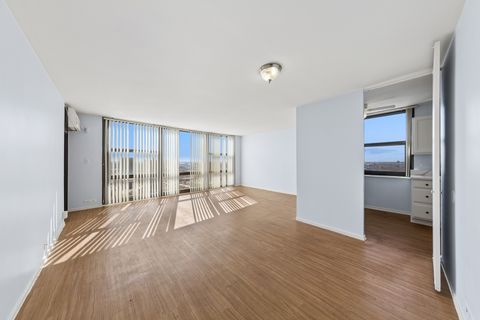 Tiny photo for 2605 S Indiana Avenue #2201, Chicago, IL 60616 (MLS # 12584740)