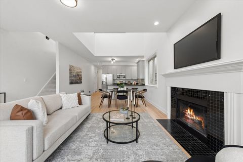 Tiny photo for 1019 N Winchester Avenue #3, Chicago, IL 60622 (MLS # 12594682)