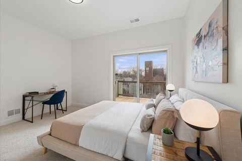 Tiny photo for 1019 N Winchester Avenue #3, Chicago, IL 60622 (MLS # 12594682)