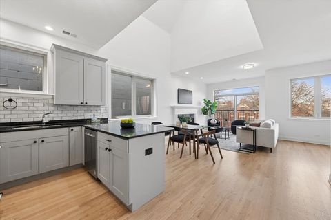 Tiny photo for 1019 N Winchester Avenue #3, Chicago, IL 60622 (MLS # 12594682)