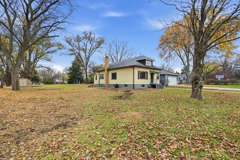 Tiny photo for 5624 Lomond Avenue, Downers Grove, IL 60516 (MLS # 12520705)