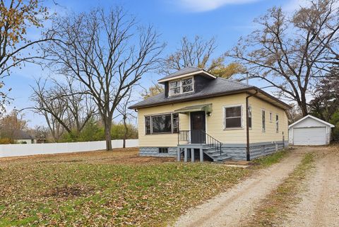 Photo of 5624 Lomond Avenue, Downers Grove, IL 60516 (MLS # 12520705)