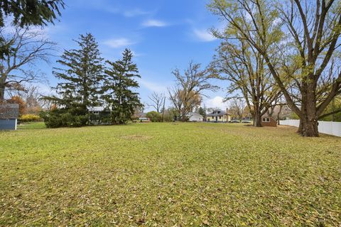 Tiny photo for 5624 Lomond Avenue, Downers Grove, IL 60516 (MLS # 12520705)