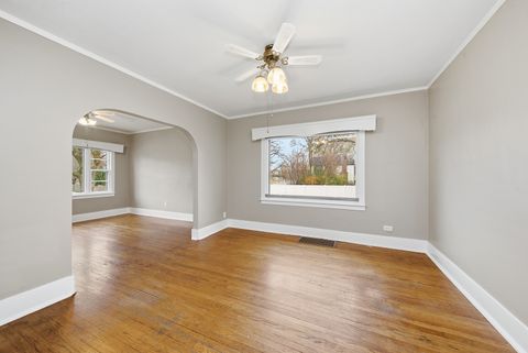 Tiny photo for 5624 Lomond Avenue, Downers Grove, IL 60516 (MLS # 12520705)