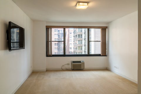 Tiny photo for 850 N Dewitt Place #10G, Chicago, IL 60611 (MLS # 12781378)