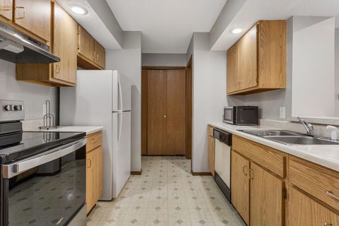 Tiny photo for 413 Irvine Road #413, Champaign, IL 61822 (MLS # 12568467)