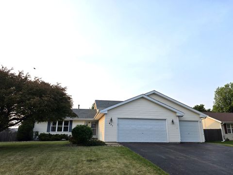 631 ANGELICA Lane Roscoe IL 61073