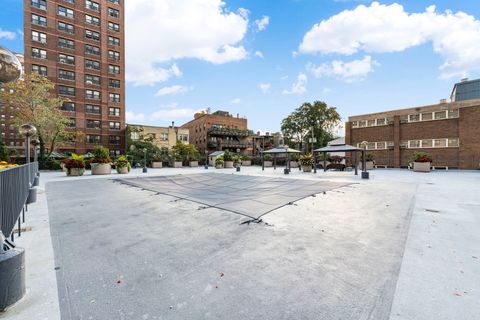 Tiny photo for 525 W Hawthorne Place #2606, Chicago, IL 60657 (MLS # 12517199)