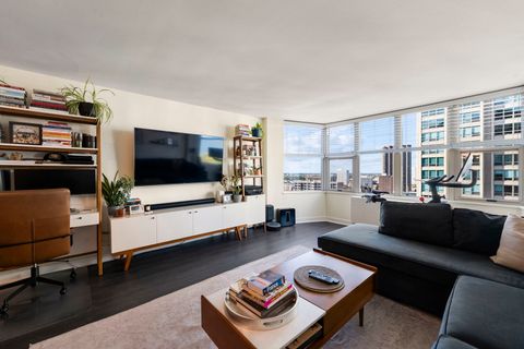 Tiny photo for 525 W Hawthorne Place #2606, Chicago, IL 60657 (MLS # 12517199)