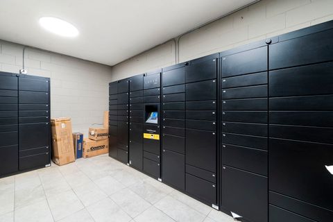 Tiny photo for 525 W Hawthorne Place #2606, Chicago, IL 60657 (MLS # 12517199)