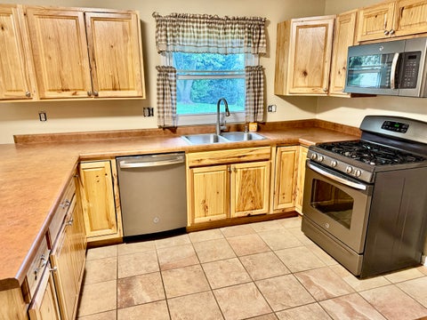 Tiny photo for 918 Townsend Street, Sycamore, IL 60178 (MLS # 12789370)