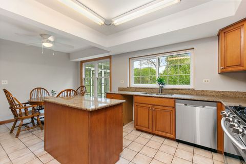 Tiny photo for 307 Churchill Court, Sleepy Hollow, IL 60118 (MLS # 12633316)