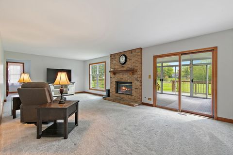 Tiny photo for 307 Churchill Court, Sleepy Hollow, IL 60118 (MLS # 12633316)