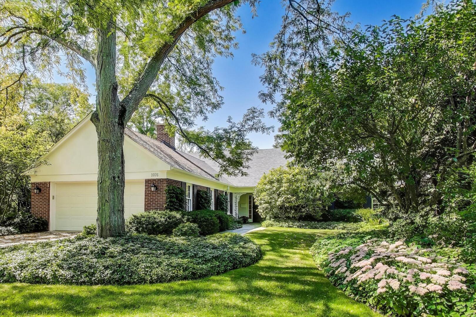 1076 Old Elm Lane
