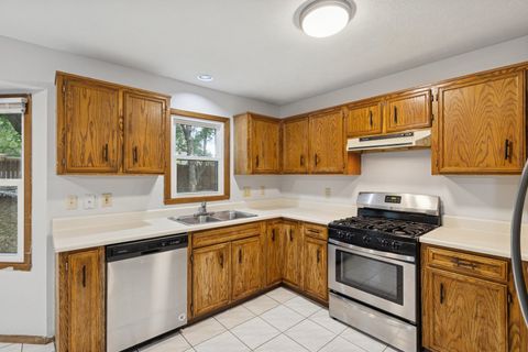 Tiny photo for 7701 Edwin Lane, Loves Park, IL 61111 (MLS # 12493136)