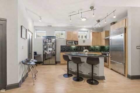 Tiny photo for 120 W Oak Street #4D, Chicago, IL 60610 (MLS # 12561503)