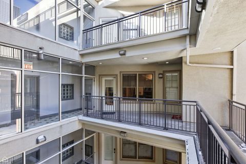 Tiny photo for 120 W Oak Street #4D, Chicago, IL 60610 (MLS # 12561503)