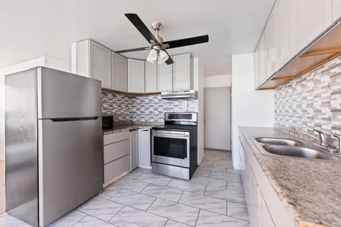 Tiny photo for 6171 N Sheridan Road #2311-2312, Chicago, IL 60660 (MLS # 12548096)