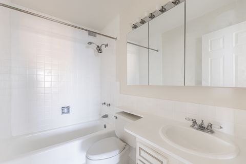 Tiny photo for 6171 N Sheridan Road #2311-2312, Chicago, IL 60660 (MLS # 12548096)