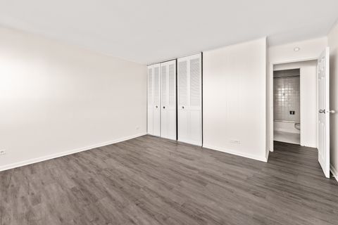 Tiny photo for 6171 N Sheridan Road #2311-2312, Chicago, IL 60660 (MLS # 12548096)