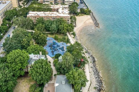 Tiny photo for 6171 N Sheridan Road #2311-2312, Chicago, IL 60660 (MLS # 12548096)