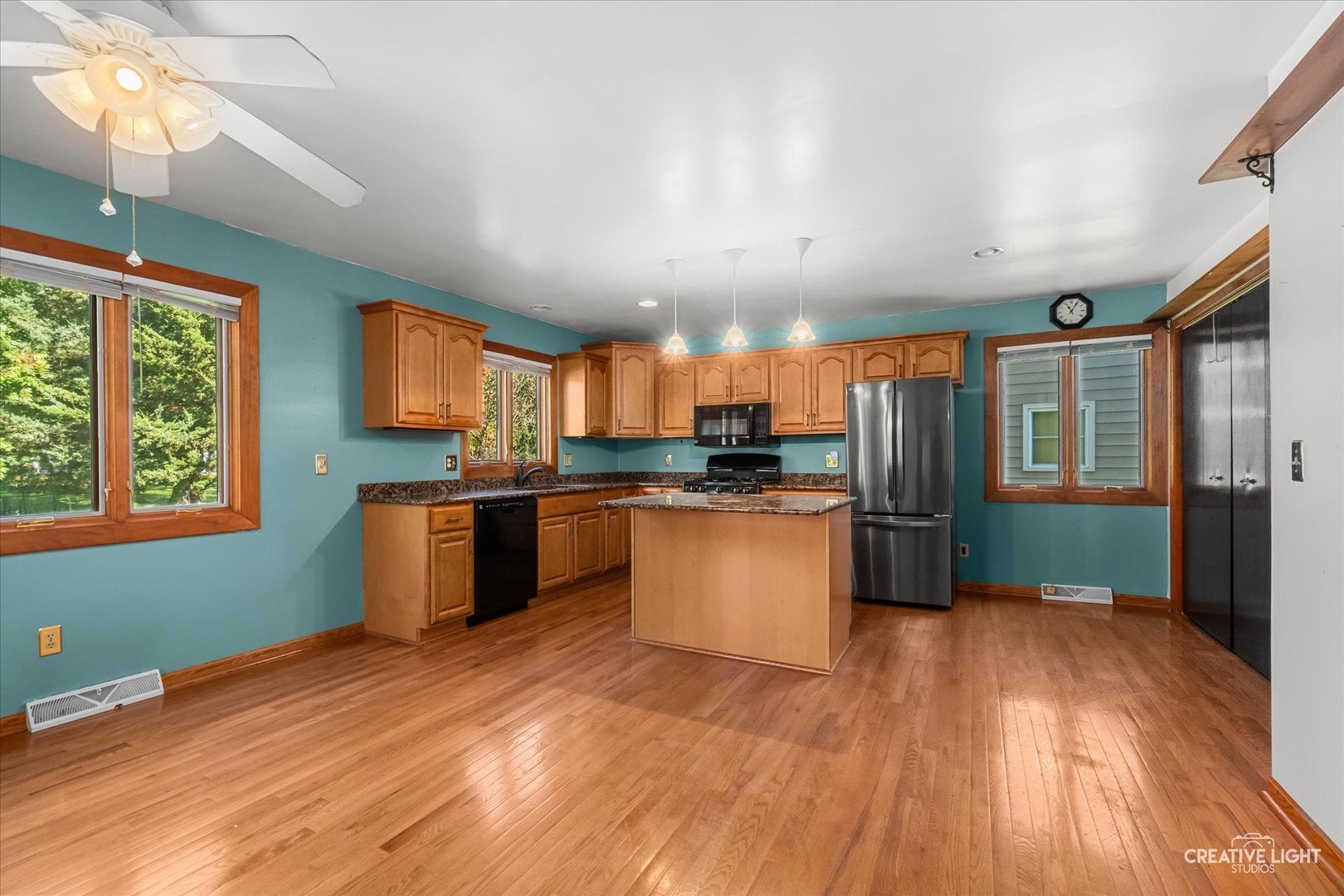 45 Fieldpoint Road