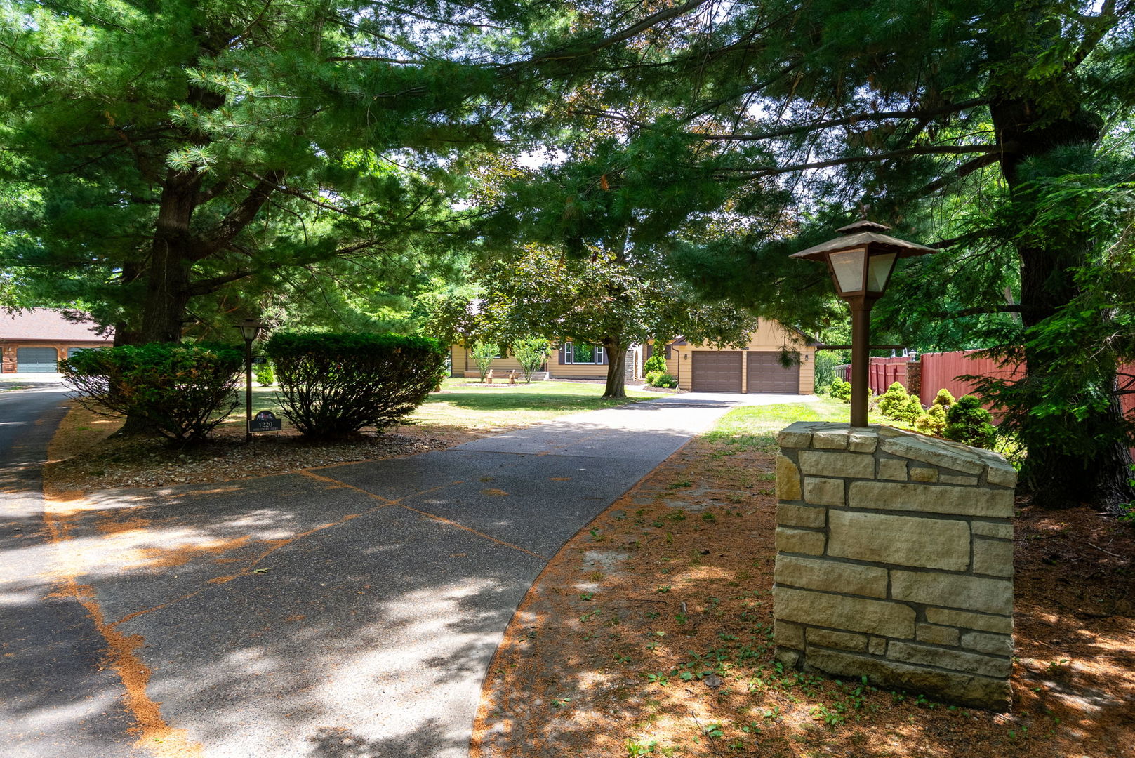 1220 54 Street Court