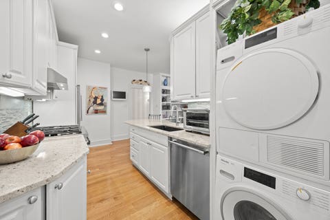 Tiny photo for 3530 N Lake Shore Drive #7B, Chicago, IL 60657 (MLS # 12718997)