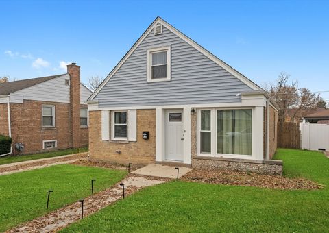 Tiny photo for 540 47th Avenue, Bellwood, IL 60104 (MLS # 12551234)