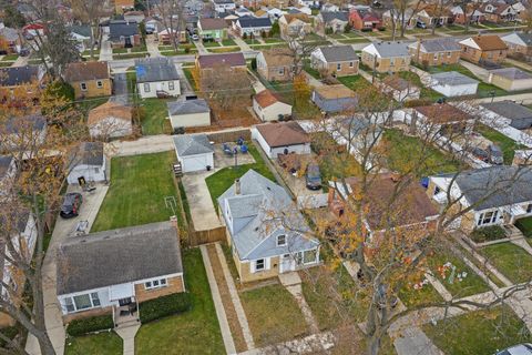 Tiny photo for 540 47th Avenue, Bellwood, IL 60104 (MLS # 12551234)