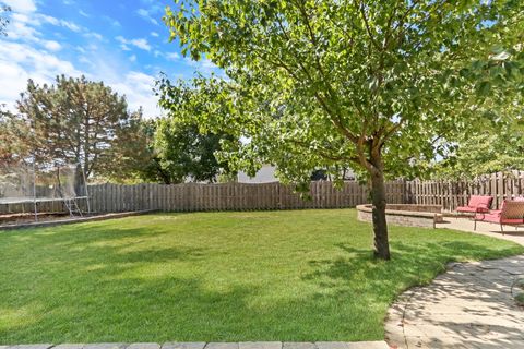 Tiny photo for 6183 Old Farm Lane, Gurnee, IL 60031 (MLS # 12524649)