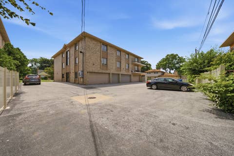 Tiny photo for 4020 W 105th Street #3E, Oak Lawn, IL 60453 (MLS # 12706570)