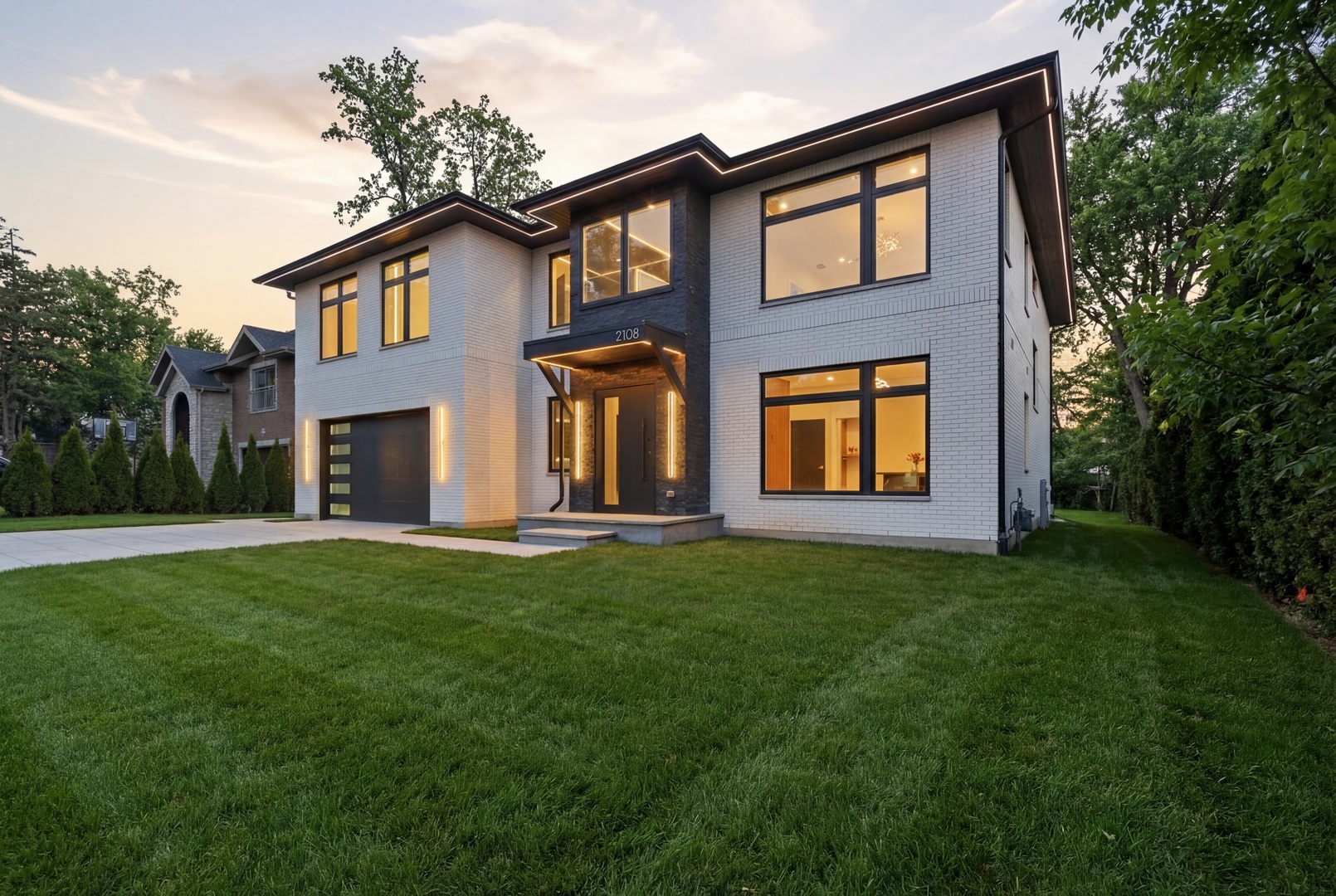 2108 N Chestnut Avenue