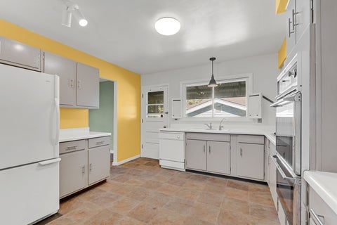 Tiny photo for 18743 Kings Road, Homewood, IL 60430 (MLS # 12797073)