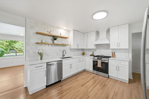 Tiny photo for 1801 N Iris Drive, Palatine, IL 60074 (MLS # 12668624)