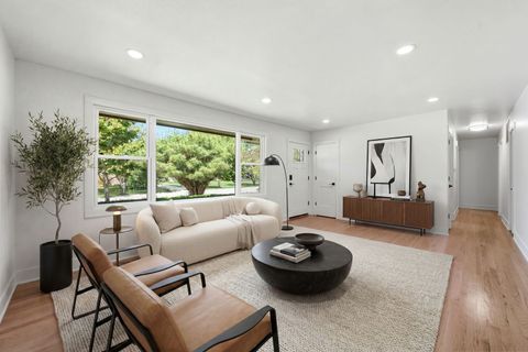Tiny photo for 1801 N Iris Drive, Palatine, IL 60074 (MLS # 12668624)