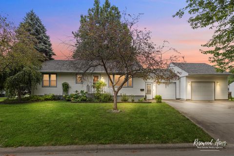 Photo of 311 S Cleveland Avenue, Bradley, IL 60915 (MLS # 12461899)