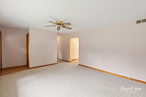 Tiny photo for 311 S Cleveland Avenue, Bradley, IL 60915 (MLS # 12461899)