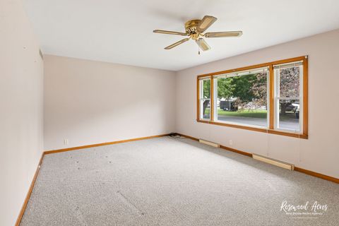 Tiny photo for 311 S Cleveland Avenue, Bradley, IL 60915 (MLS # 12461899)
