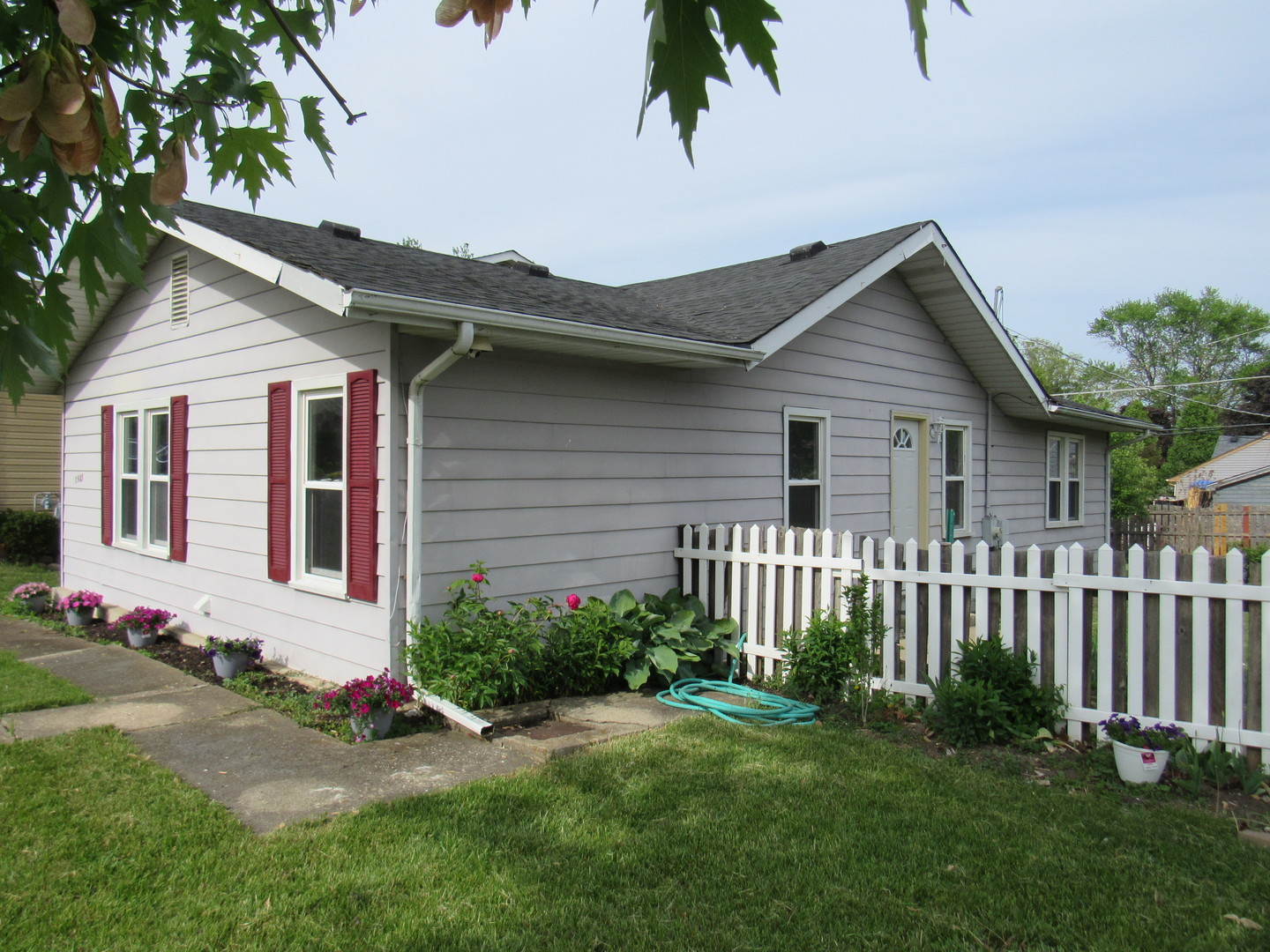 Listing image 2