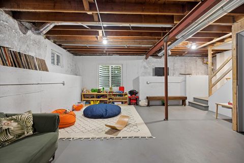 Tiny photo for 927 N Haddow Avenue, Arlington Heights, IL 60004 (MLS # 12584411)