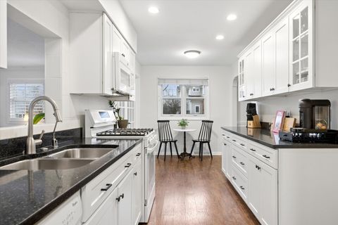 Tiny photo for 927 N Haddow Avenue, Arlington Heights, IL 60004 (MLS # 12584411)