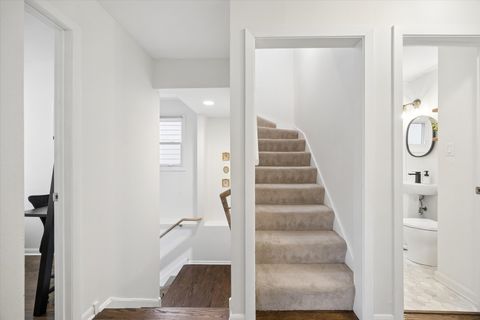 Tiny photo for 927 N Haddow Avenue, Arlington Heights, IL 60004 (MLS # 12584411)