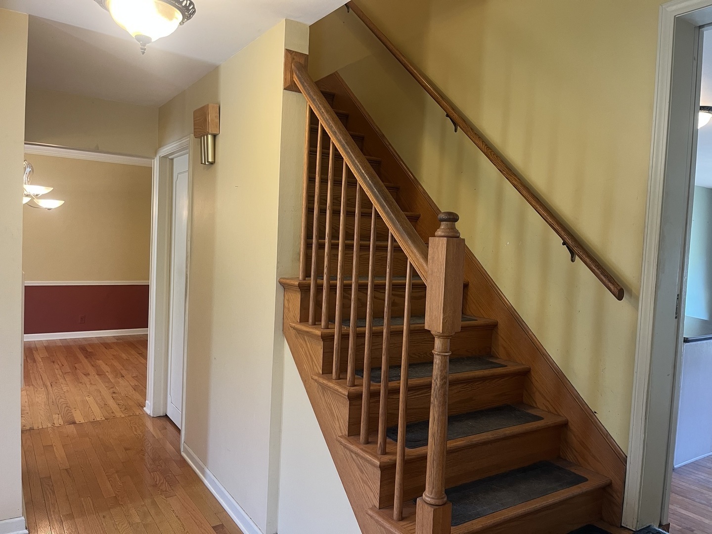 2221 Mayflower Drive